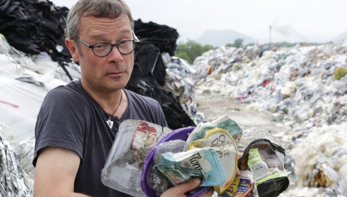 Here, edie rounds up seven key lessons that Hugh and Anita’s War on Plastics was willing to teach. Image: BBCBBC/KEO Films/Tom Beard 